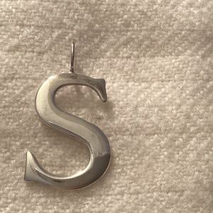 SILPADA INITIAL PENDANT LETTER "S"